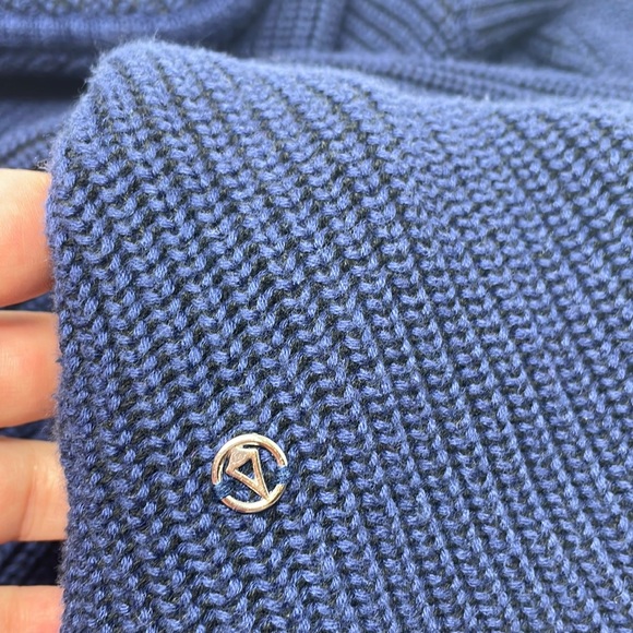 Ivivva by Lululemon To The Moon and Back Hooded Cardigan in Navy 14 (Girl) G5 - Picture 9 of 10